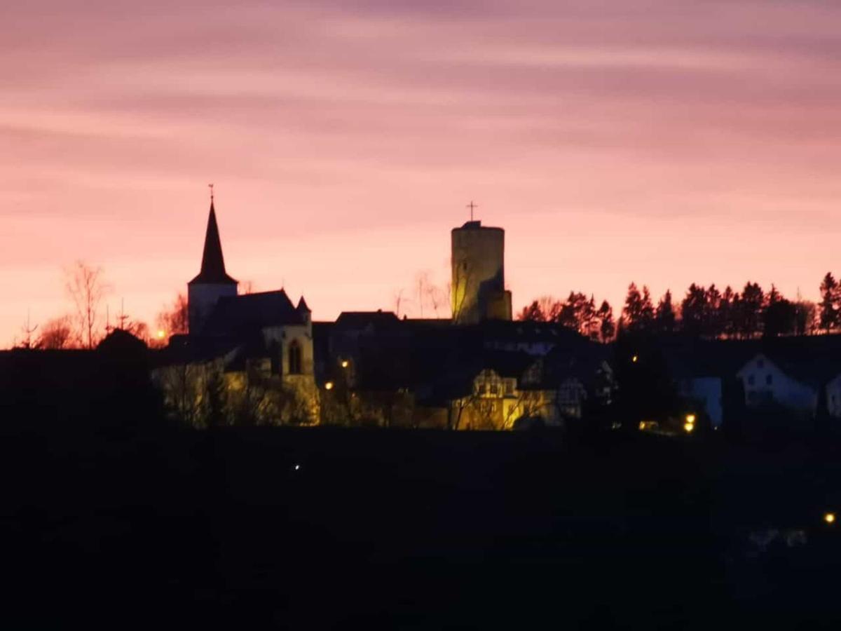 Ferienwohnung Burgblick Reifferscheid Hellenthal Esterno foto